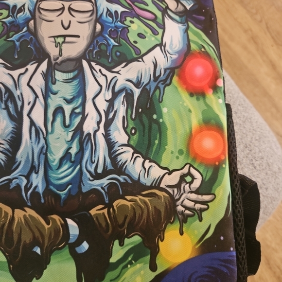 Rick & Morty, 17" backpack.  Vivid colors - Picture 12 of 14